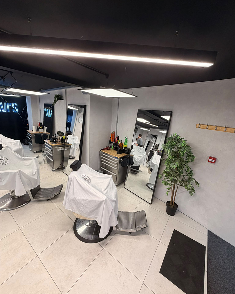 Badavi's Barbershop interior, photograph 2