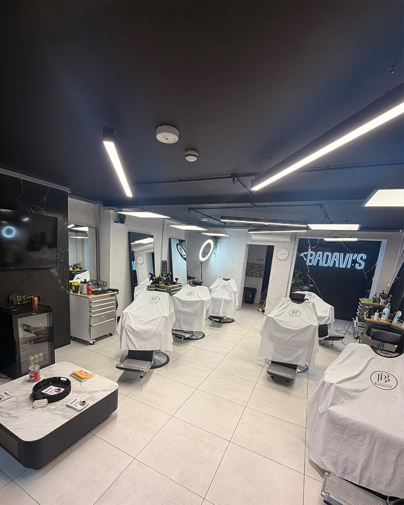 Badavi's Barbershop interior, photograph 5