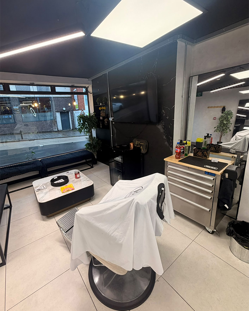 Badavi's Barbershop interior, photograph 3